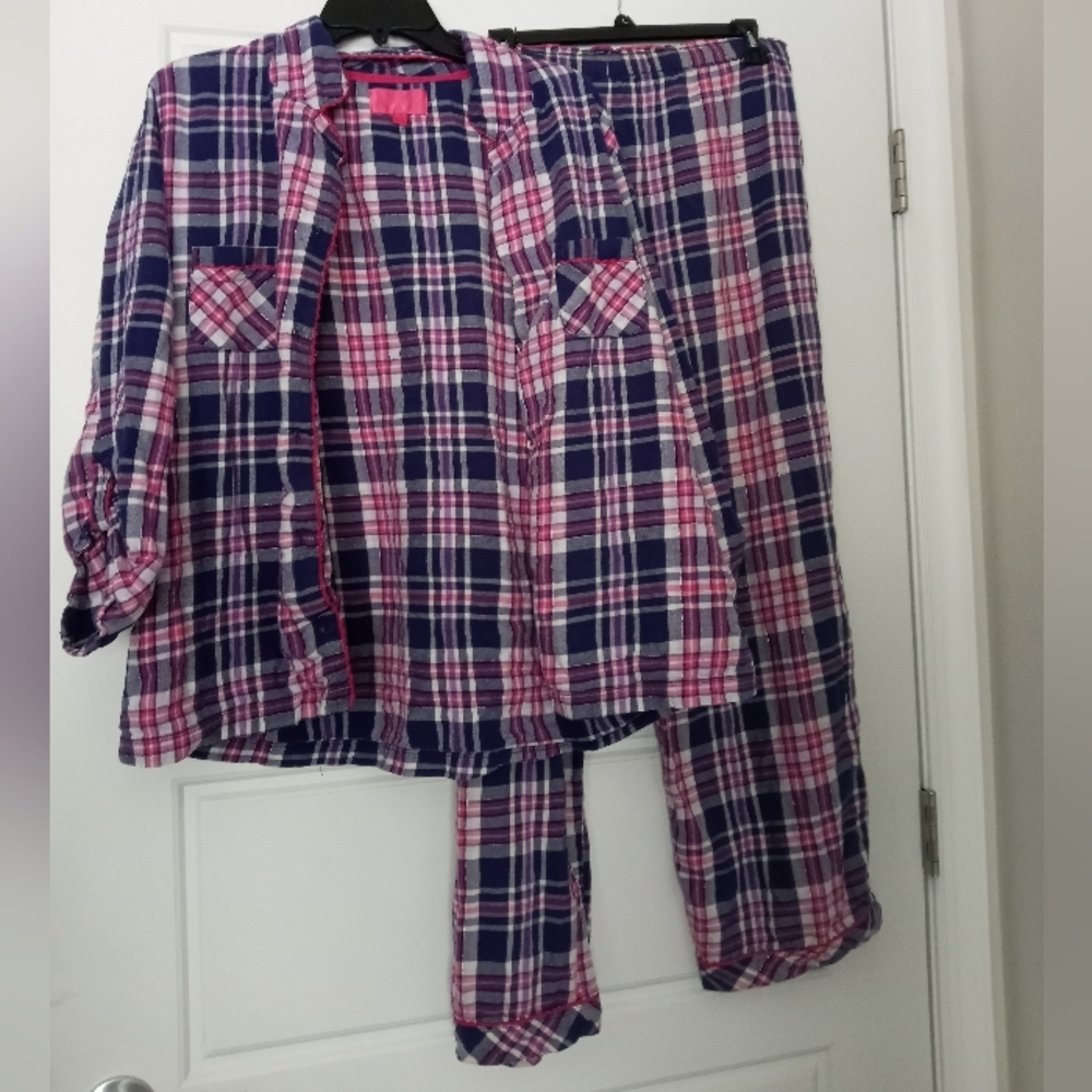 Victoria Secret purple and pink plaid pajama set size extra large